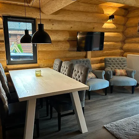 Luxury Near Slopes Apartamento *